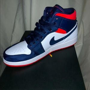 Air Jordan 1 Mid SE White/University Red